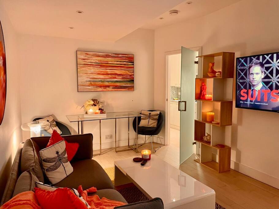Chelsea Posh Apartment ลอนดอน ภายนอก รูปภาพ