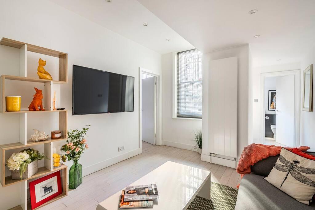Chelsea Posh Apartment ลอนดอน ภายนอก รูปภาพ
